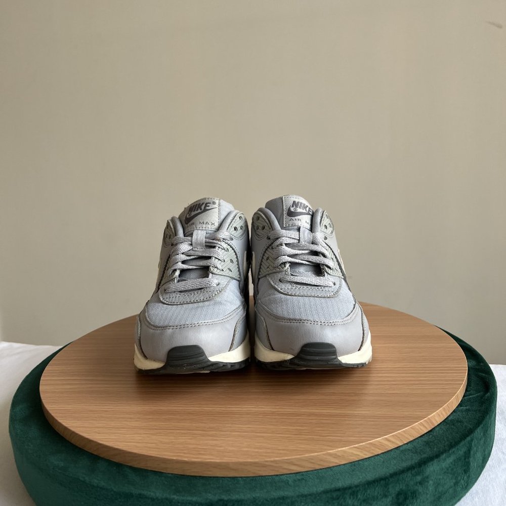 Nike Air Max 90 - Wolf Gray - Picture 2 of 6